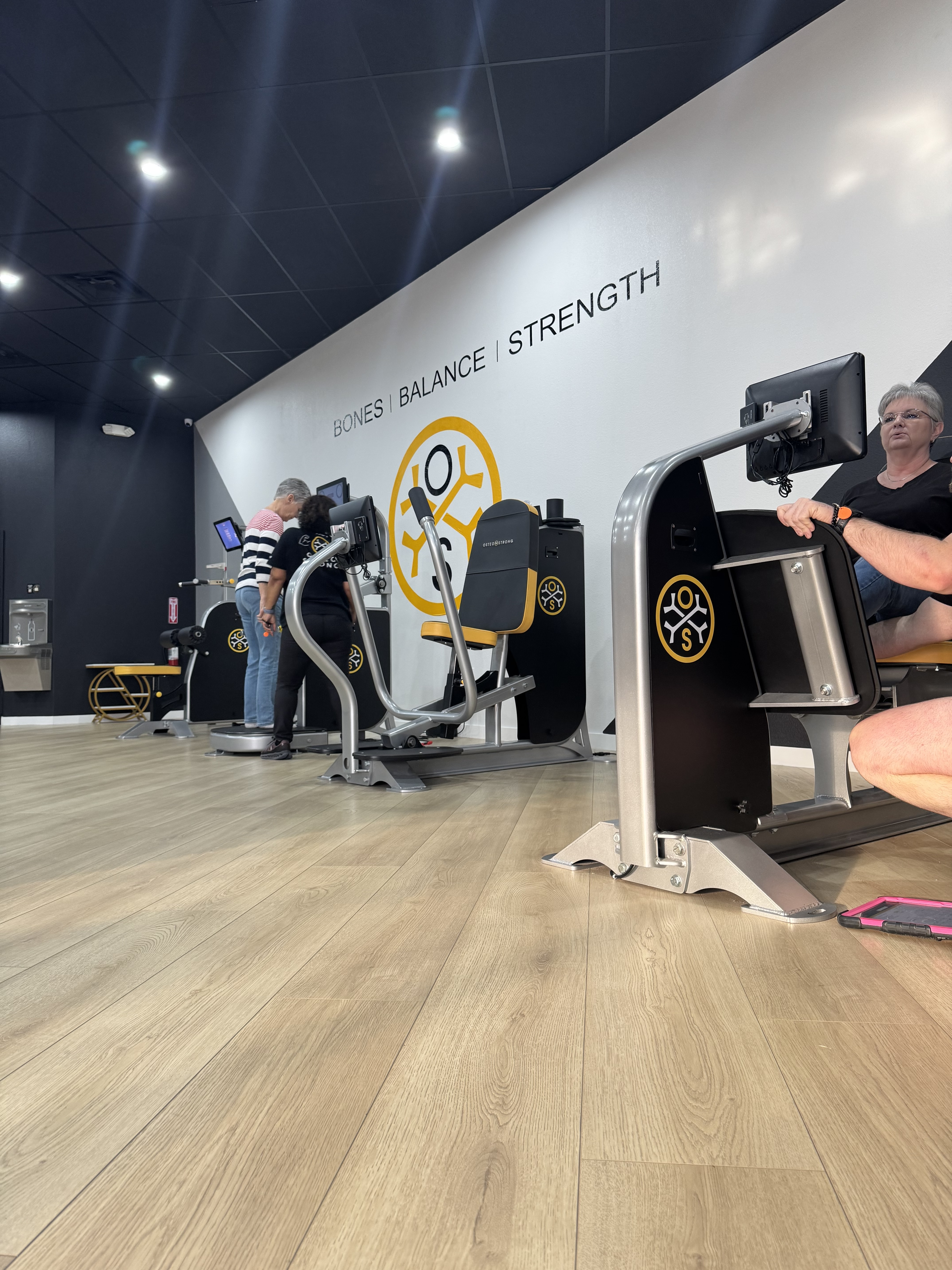 OsteoStrong center interior